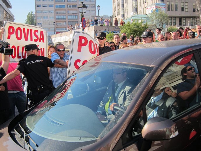 Protesta con motivo de un juicio contra Povisa en Vigo.
