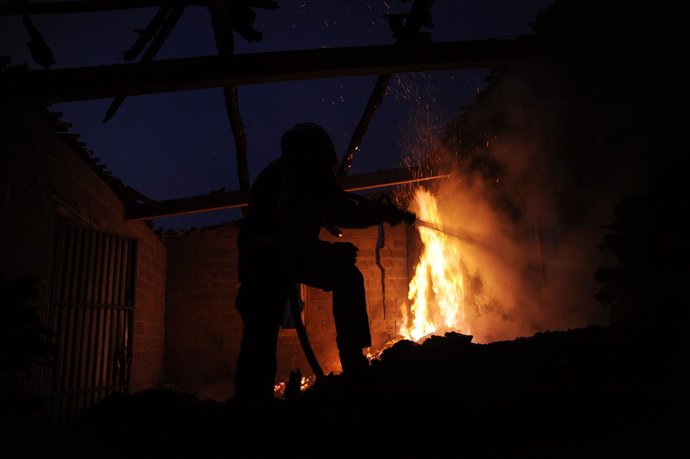 SAN MILLAN (CUALEDRO):INCENDIO EN LOS MUNICIPIOS DE CUALEDRO Y MONTERREI (OURENS