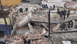 Rescate en derrumbe de edificio en Sao Paulo