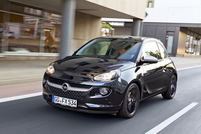 Opel Adam Black Link