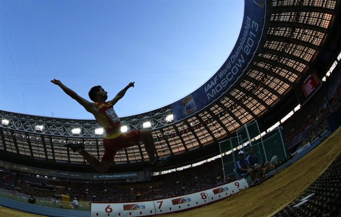 El saltador español Eusebio Cáceres 