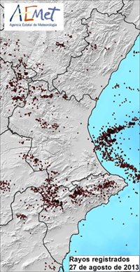 Las tormentas dejan este martes 1.190 rayos en la Comunitat Valenciana y el núcleo se desplaza hacia Muela de Cortes