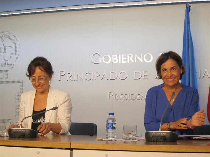Belén Fernández y Dolores Carcedo en rueda de prensa.