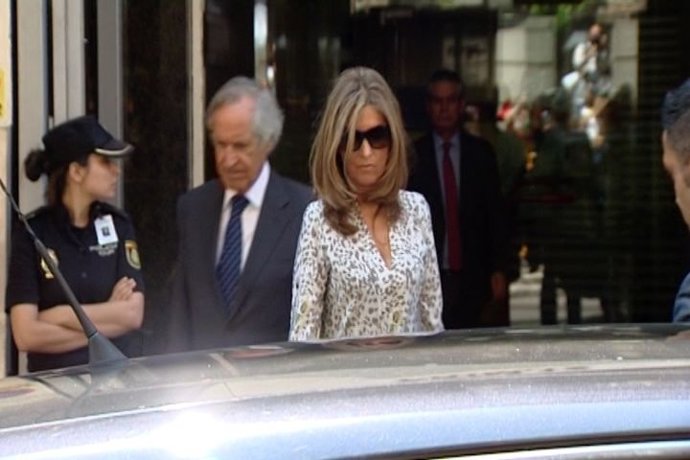 La mujer de Bárcenas, citada por la AN para iniciar el embargo
