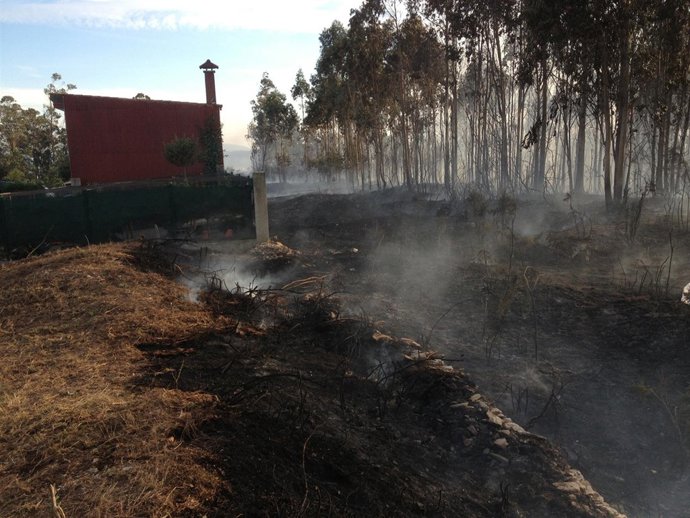 Incendio en Santiago (Camino dos Vilares)