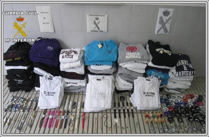 Género falsificado incautado en Blanes