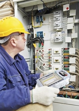 Revisión de una subestación de Endesa