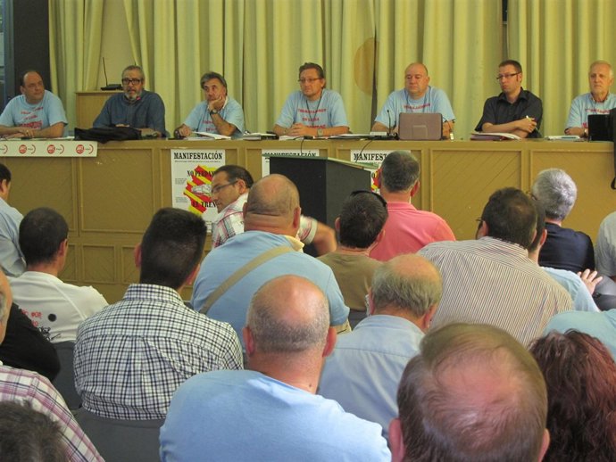 Asamblea trabajadores autobús