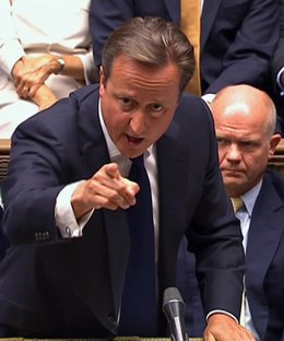 El primer ministro británico David Cameron durante una presentación ante la Cáma