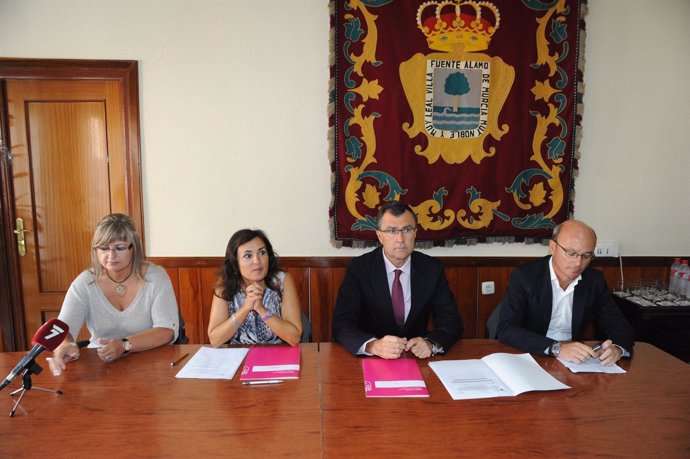 Firma convenio 'Municipio Emprendedor' en Fuente Álamo