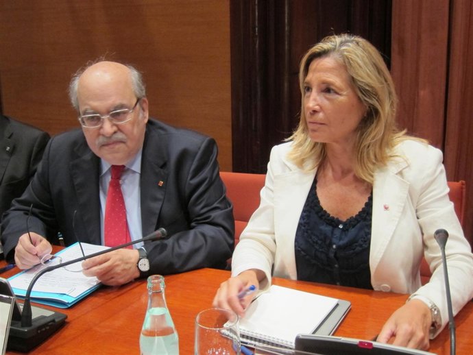 El conseller de Economía, Andreu Mas-Colell, y la vicepresidenta, Joana Ortega.
