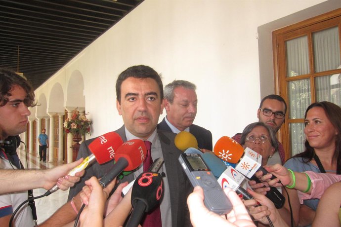 Mario Jiménez, este viernes