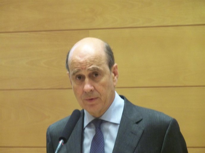 El consejero de Obras Públicas, Fernández de Alarcón