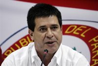 Cartes escenifica el regreso de Paraguay a la UNASUR