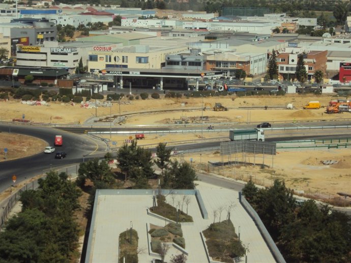Restituidos al tráfico los accesos de salida y entrada al Polígono Pisa