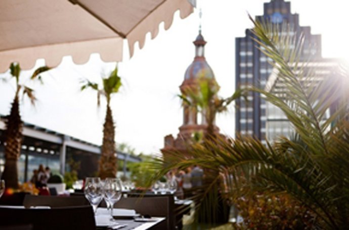 La terraza Pedro Larumbe, en el centro comercial ABC Serrano