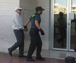 Daniel Galván a su llegada a los juzgados de Torrevieja