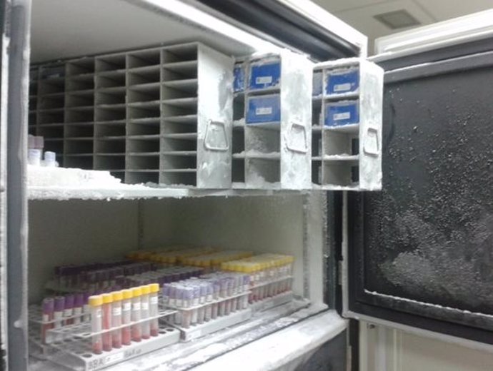 Uno de los ultracongeladores del Biobanco con muestras almacenadas