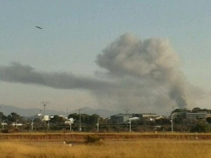 Incendio en nave industrial en Nàquera
