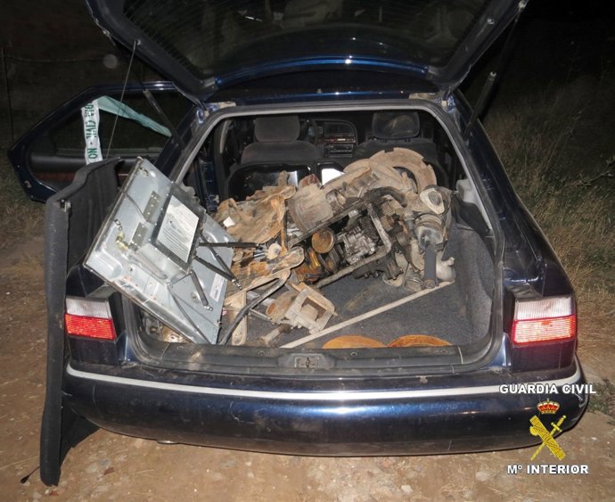 Vehículo y material sustraido