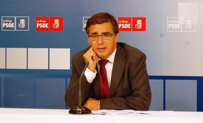 El portavoz del Grupo Parlamentario Pablo Rubio explica iniciativas Parlamento