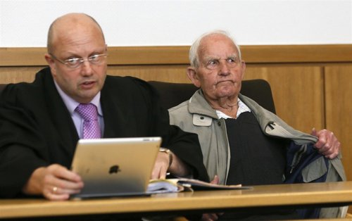 Juicio contra el miembro de las Schutzstaffel (SS) Siert Bruins