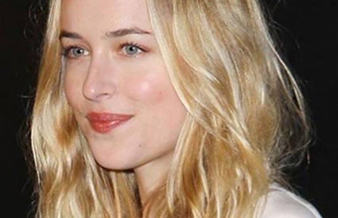 Dakota Johnson, hija de Melanie Griffith, será Anastasia en la película '50 somb