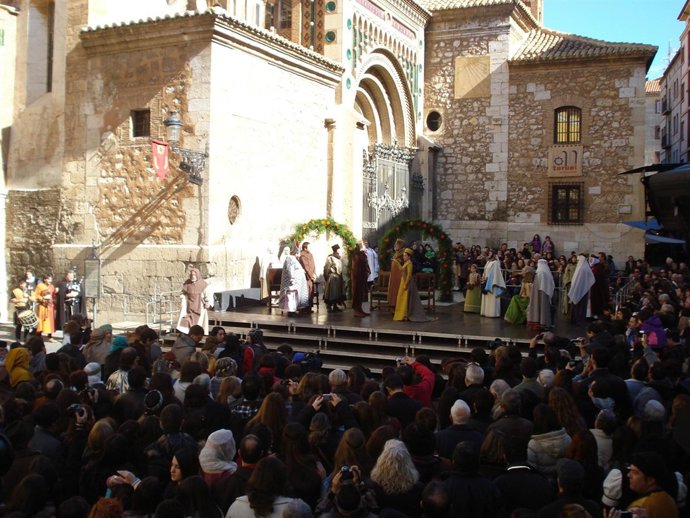 Las Bodas de Isabel atraen a cientos de visitantes