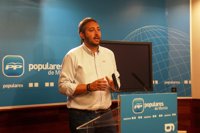 El PP considera que Tovar "no tiene sentido del ridículo ni mesura al pedirle consignas a Rubalcaba"