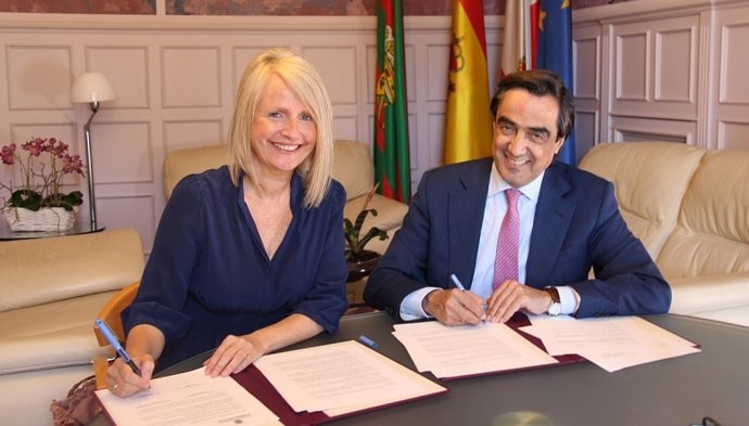 Calderón y Guijarro firman el convenio