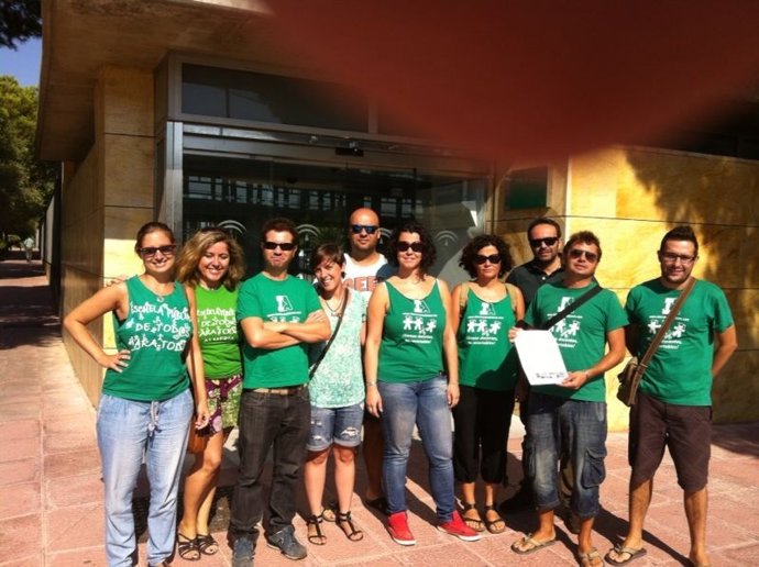 Interinos andaluces a las puertas de la Consejería de Educación