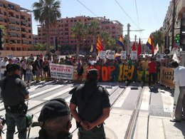 Protestas en la puesta en servicio de la Línea 2 del TRAM