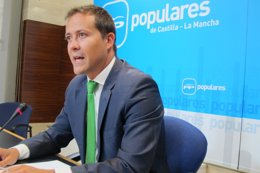 Carlos Velázquez, PP