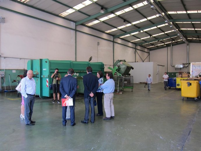 Nave de gestión de residuos hospitalarios de Amica