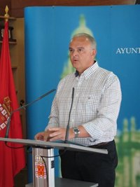 El Ayuntamiento de Murcia intensifica el dispositivo de limpieza para la Feria, con una media de 223 efectivos diarios