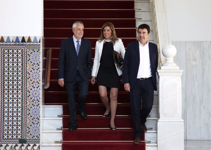 Griñán, Díaz y Jiménez antes del debate de investidura