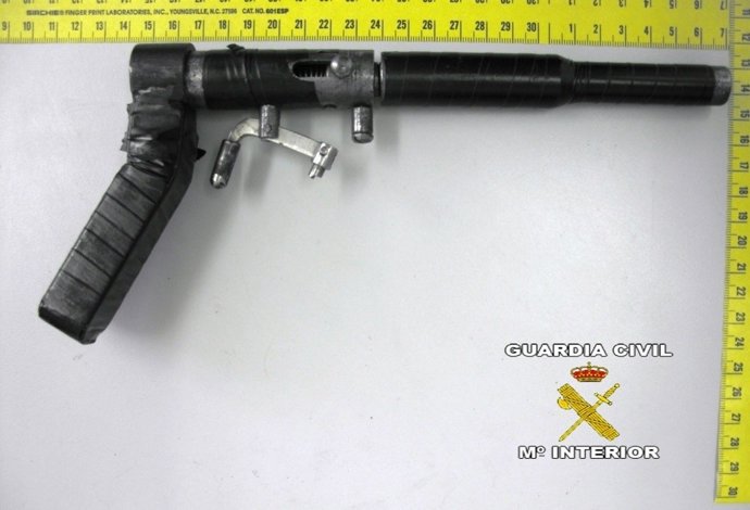 Pistola artesanal intervenida a un hombre que disparó a un perro en Vinaròs