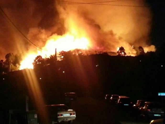 Incendio forestal en Ponte Caldelas