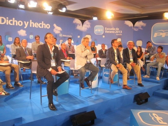 Inauguración de la Escuela de Verano del PP en Gandia