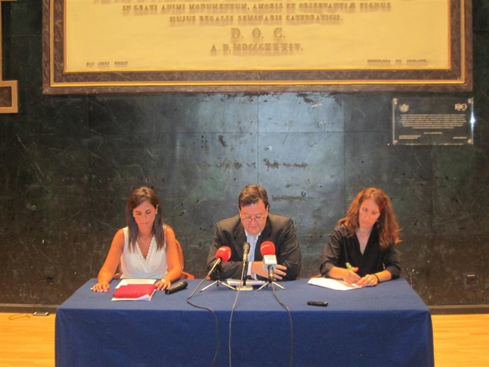 Presidente de AFEM en rueda de prensa