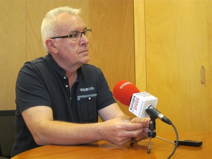 El coordinador federal de IU, Cayo Lara