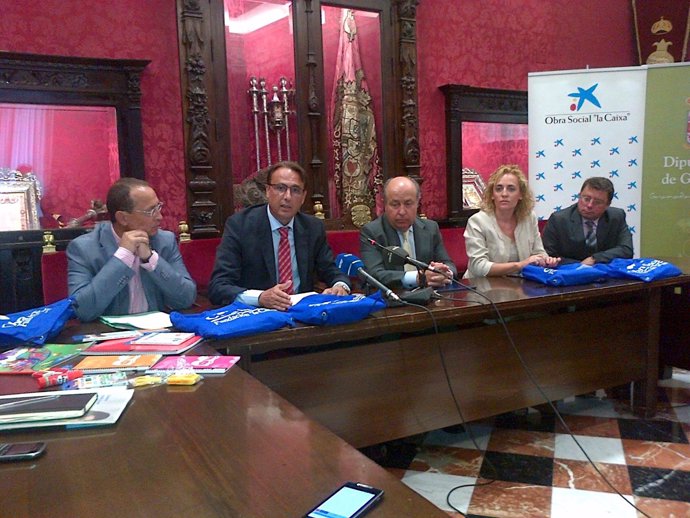 Rueda de prensa en el Ayuntamiento de Granada