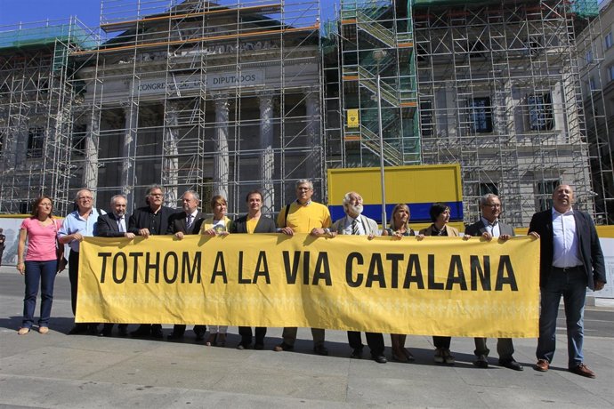 Diputados aprueban ante el Congreso la cadena humana en la Diada