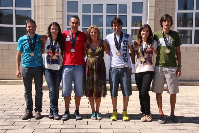 Arruabarrena con los ertzainas participantes