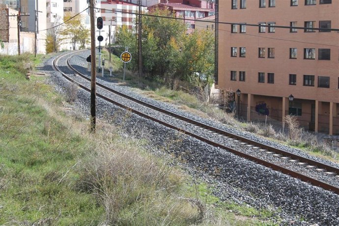 VÍAS DEL TREN