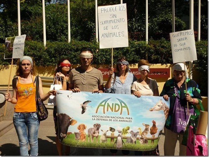Protesta frente a la sede de la Comisión Europea en Madrid