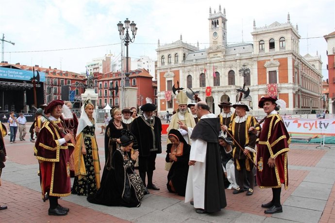Corte de Carlos V en la Plaza Mayor de Valladolid