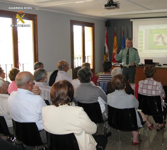 Charla personas mayores