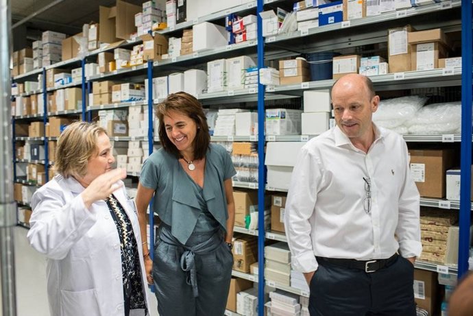 Marta Vera en el almacén unificado en el CHN.