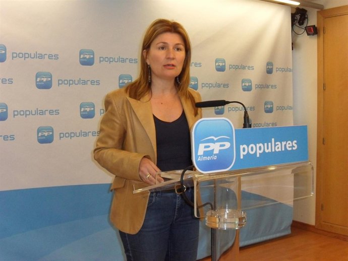 La parlamentaria andaluza del PP Rosalía Espinosa